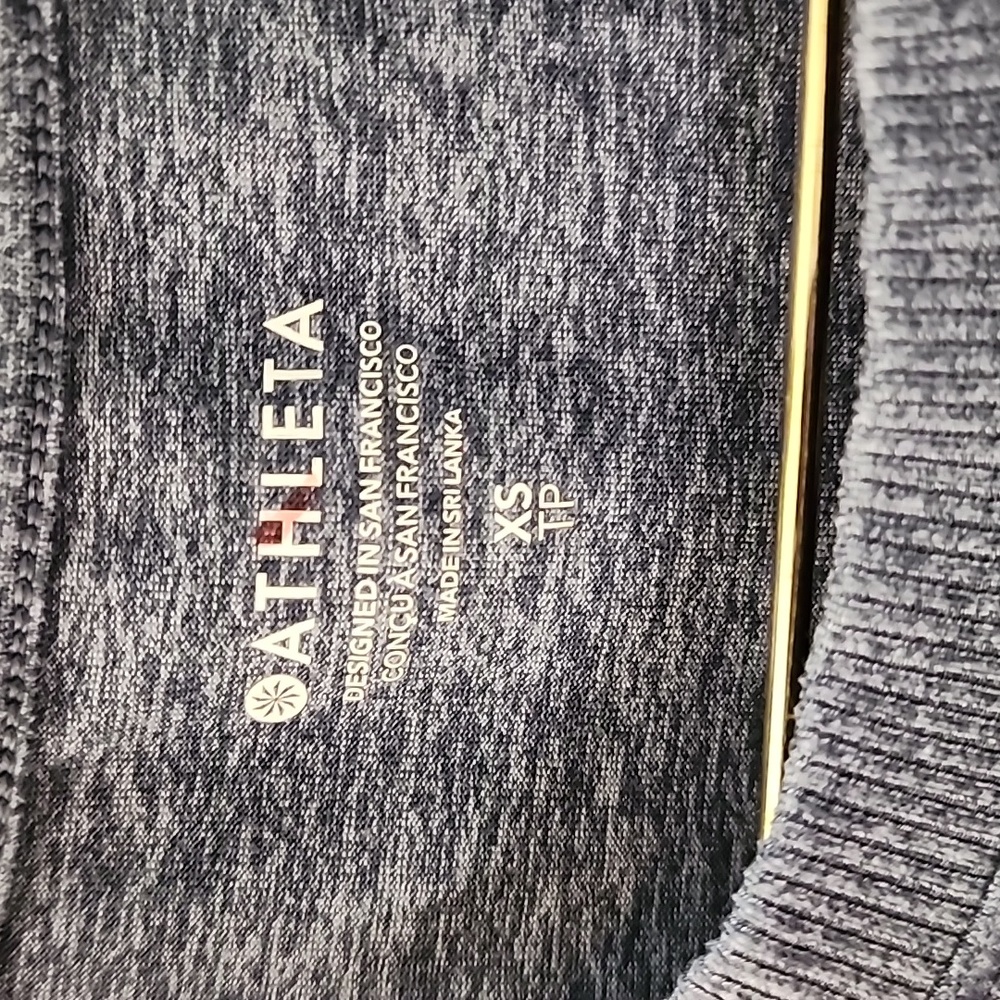 Athleta Uptempo Tee in a blue/gray color Size XS - Picture 2 of 6